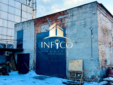 комерційна за адресою Максима Залізняка вул. (Громова), 138