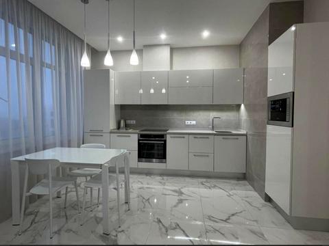 квартира за адресою Андрія Верхогляда вул. (Михайла Драгомирова), 16