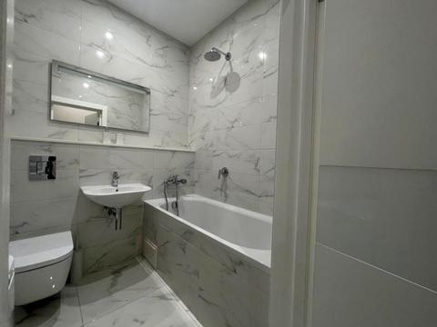 квартира за адресою Андрія Верхогляда вул. (Михайла Драгомирова), 16