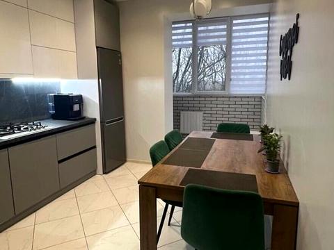 квартира за адресою Центральна вул. (Мічуріна), 2а