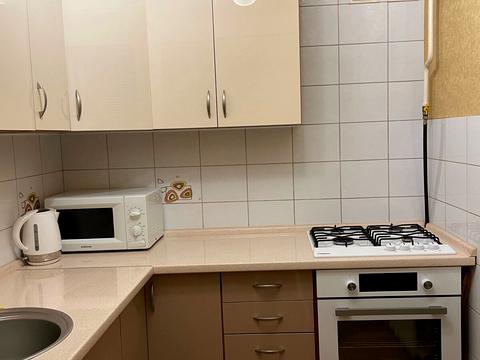 квартира за адресою Ореста Левицького вул. (Академіка Курчатова), 19