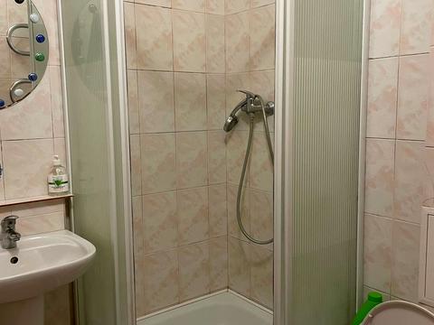 квартира за адресою Ореста Левицького вул. (Академіка Курчатова), 19