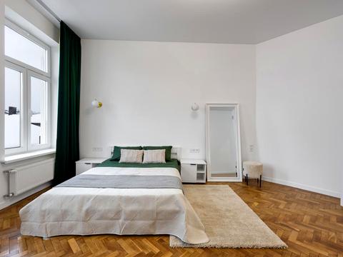 квартира по адресу Святого Теодора пл., 11