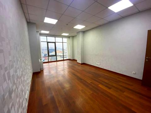 комерційна за адресою Велика Васильківська вул. (Червоноармійська), 72