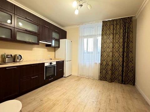 квартира за адресою Авіаконструктора Ігоря Сікорського вул. (Танкова), 4-В