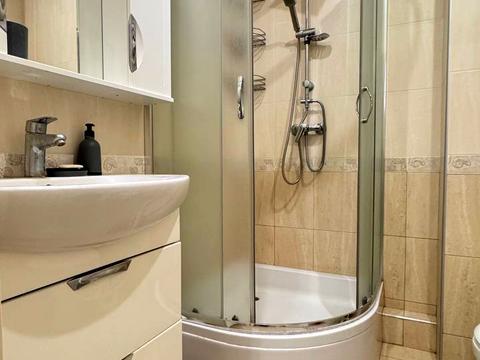 квартира за адресою Авіаконструктора Ігоря Сікорського вул. (Танкова), 4-В