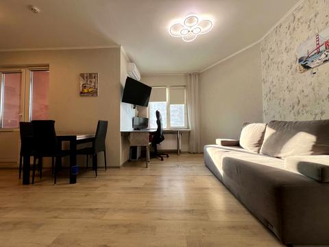 квартира по адресу Софии Русовой ул., 1