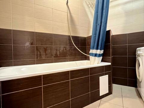 квартира по адресу Софии Русовой ул., 1