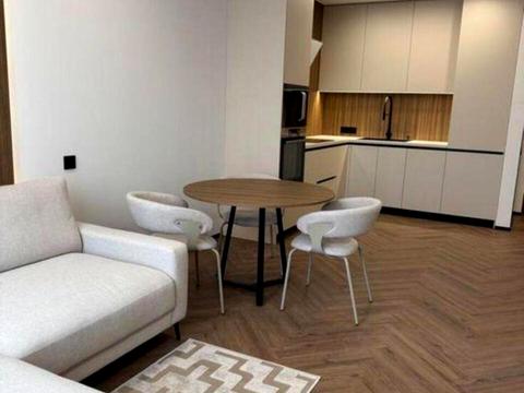 квартира за адресою Причальна вул., 10