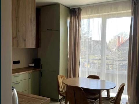 квартира за адресою Богдана Хмельницького вул., 35