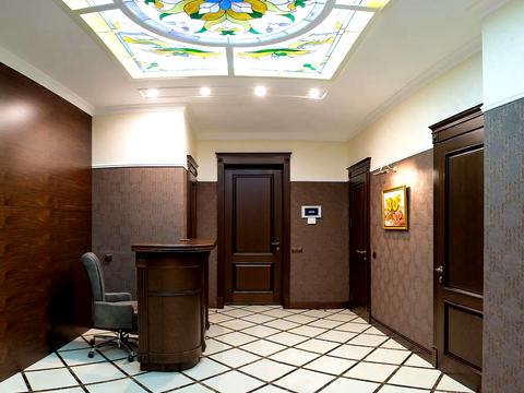 комерційна за адресою Антоновича вул. (Горького), 131