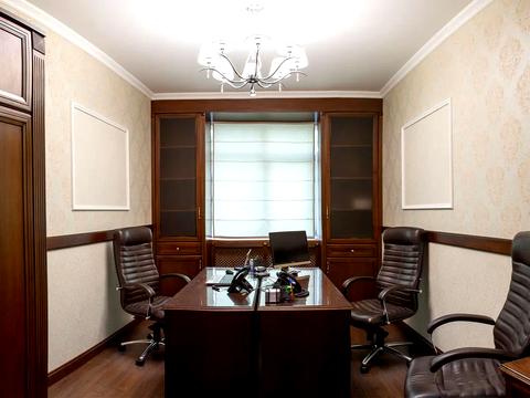 комерційна за адресою Антоновича вул. (Горького), 131