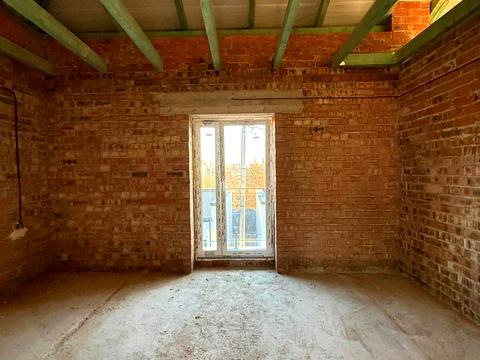 будинок за адресою Місячна вул.