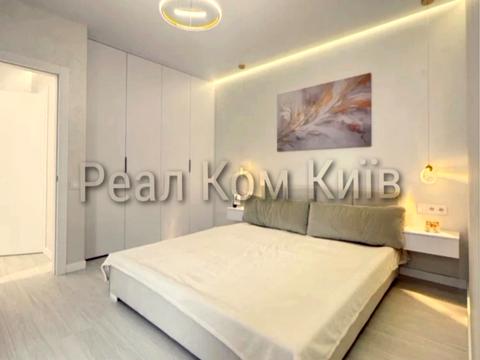 квартира за адресою Олександра Олеся вул., 10