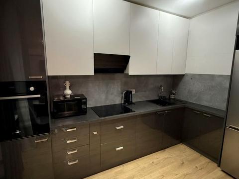 квартира за адресою Драгоманова вул., 10