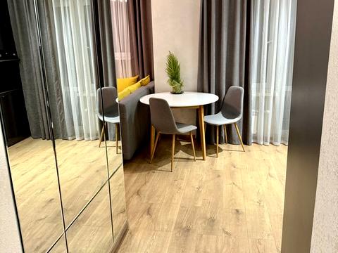 квартира за адресою Драгоманова вул., 10