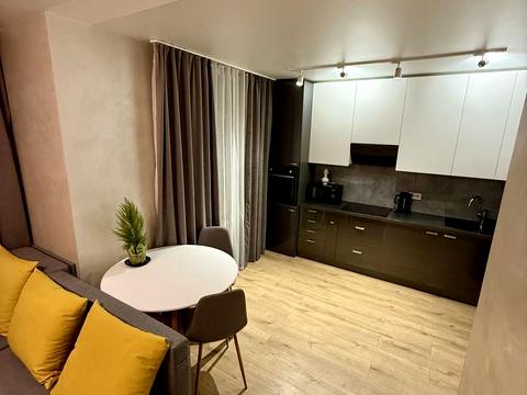 квартира за адресою Драгоманова вул., 10