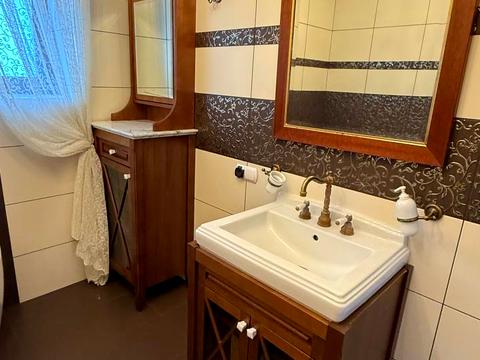 дом по адресу  ул.