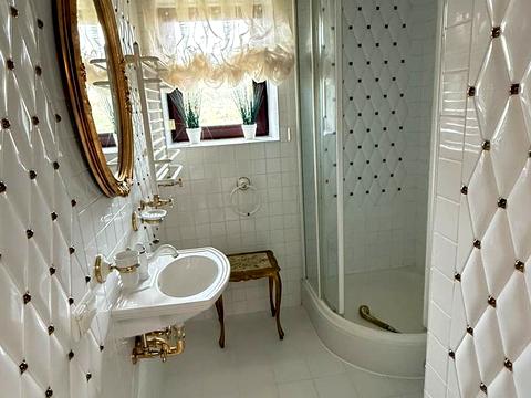 дом по адресу  ул.