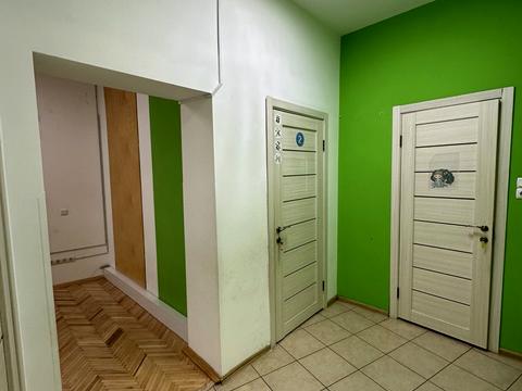 комерційна за адресою Львів, Переяславська вул., 19