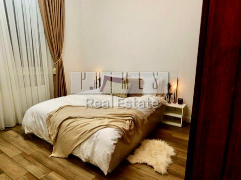 будинок за адресою 1 Травня вул.