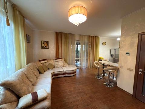 будинок за адресою Михайла Булгакова вул.