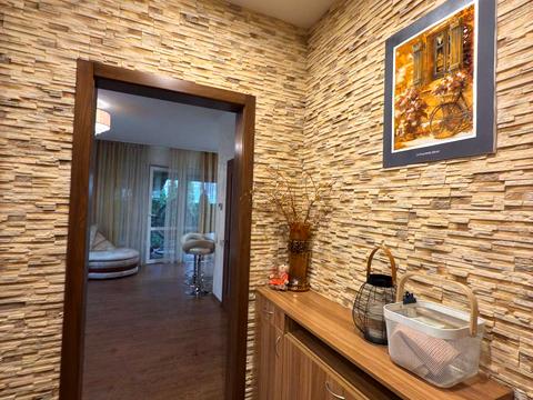 будинок за адресою Михайла Булгакова вул.