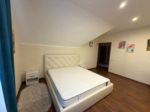 будинок за адресою Михайла Булгакова вул.