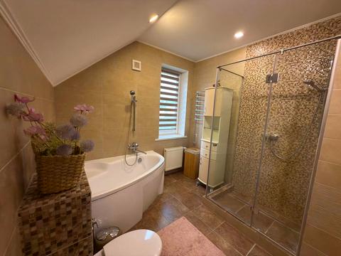 будинок за адресою Михайла Булгакова вул.