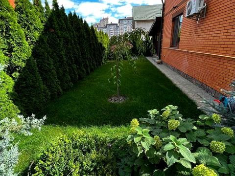 будинок за адресою Михайла Булгакова вул.