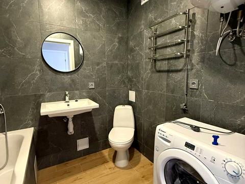 квартира за адресою Олега Мудрака вул. (Генерала Наумова), 1-Б