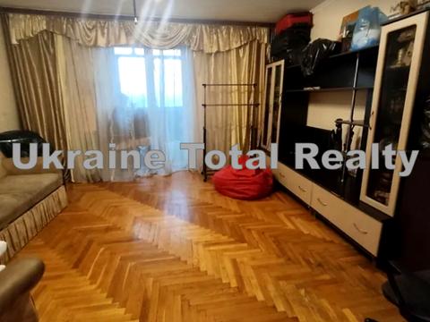 квартира за адресою Братиславська вул., 13