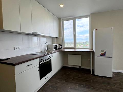 квартира за адресою Олега Мудрака вул. (Генерала Наумова), 1-Б