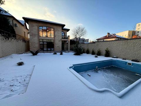 будинок за адресою Рівності пров.