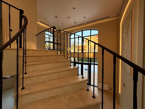 будинок за адресою Рівності пров.