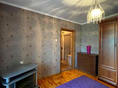 квартира за адресою Ревуцького вул., 19/1