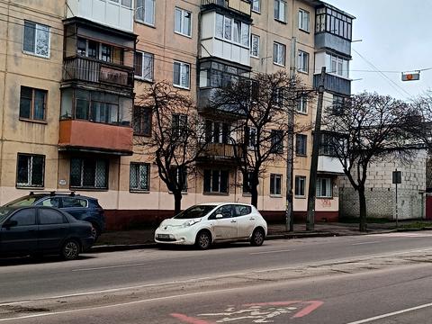 комерційна за адресою Київська вул., 2