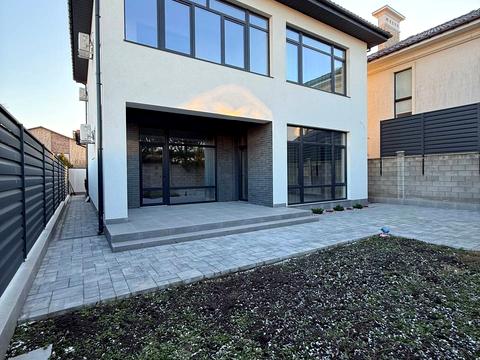 дом по адресу Будівельна вул.