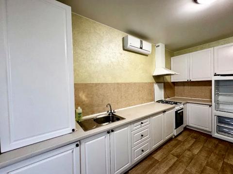 квартира за адресою Левка Лук'яненка вул. (Василя Жуковського), 16, 18, 20, 24