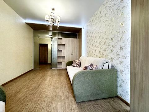 квартира за адресою Левка Лук'яненка вул. (Василя Жуковського), 16, 18, 20, 24