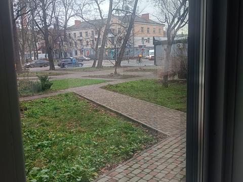 комерційна за адресою Київська вул., 59