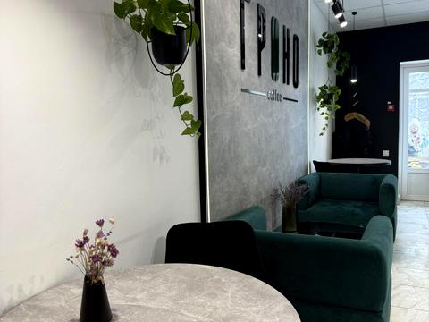 комерційна за адресою Перемоги вул., 8/4