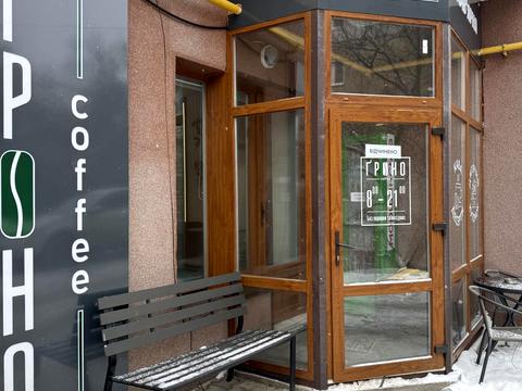 комерційна за адресою Перемоги вул., 8/4