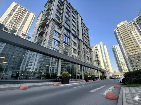 комерційна за адресою Андрія Верхогляда вул. (Михайла Драгомирова), 20-А