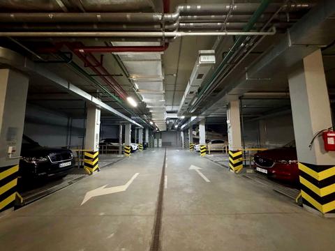 паркоместо по адресу Евгения Коновальца ул. (Щорса), 34-А