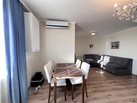 квартира за адресою В'ячеслава Чорновола вул., 60