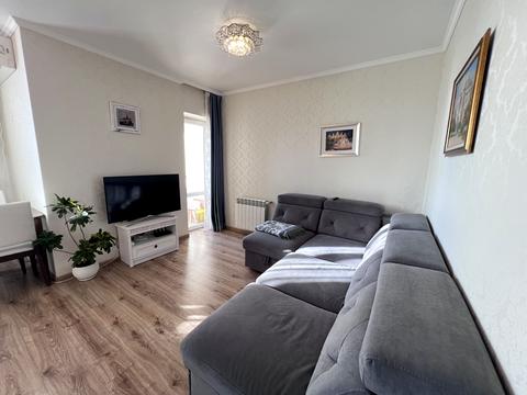 квартира за адресою В'ячеслава Чорновола вул., 60