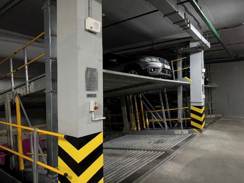 паркоместо по адресу Евгения Коновальца ул. (Щорса), 34-А