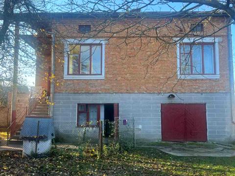 дом по адресу Центральна