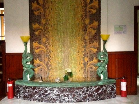 комерційна за адресою Андріївський узвіз, 7 А
